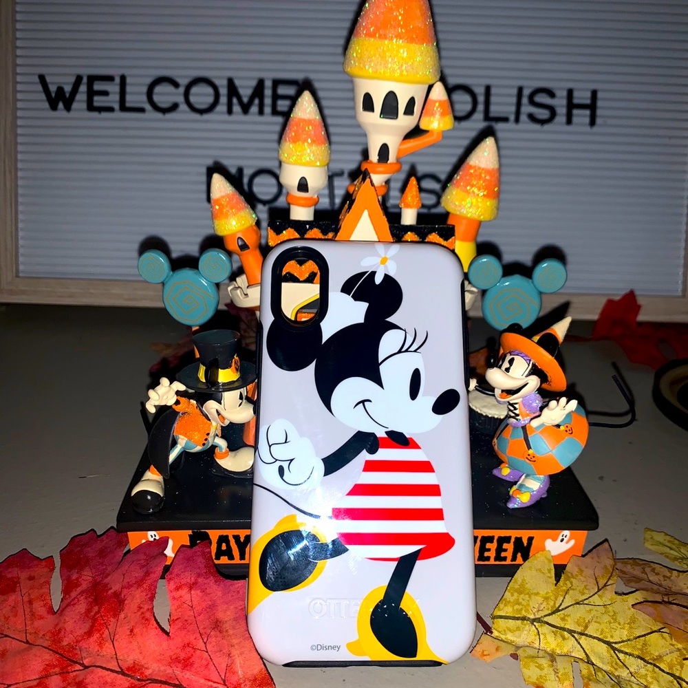 Minnie Disney IPhone X and XS Otterbox case